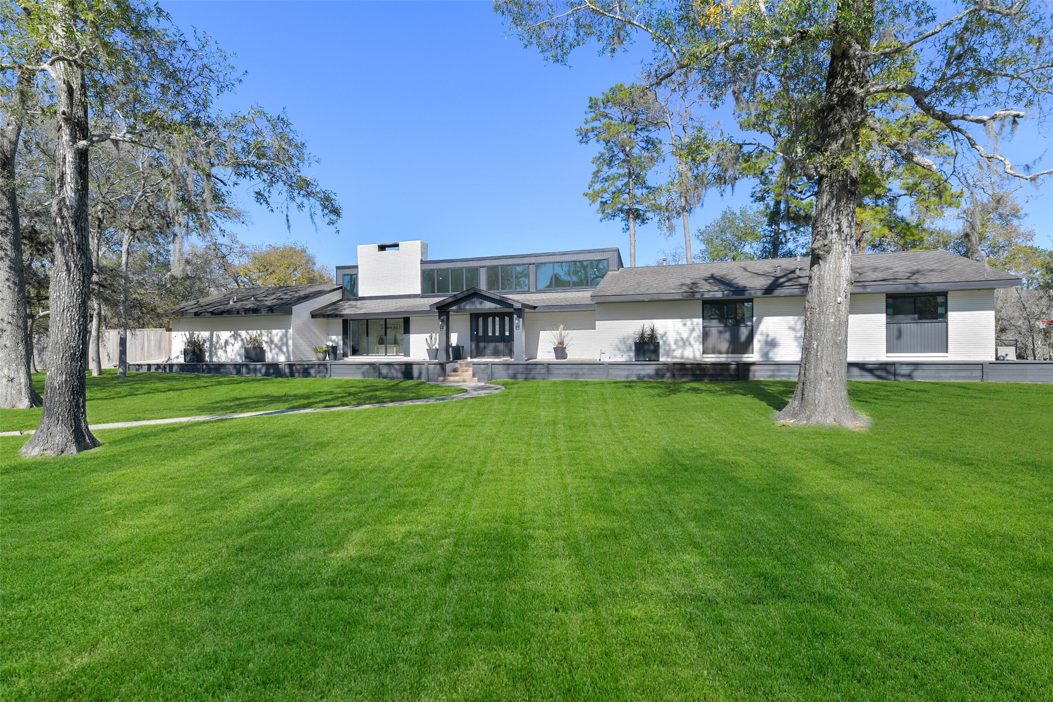 5 Haverford Lane Friendswood TX 77546