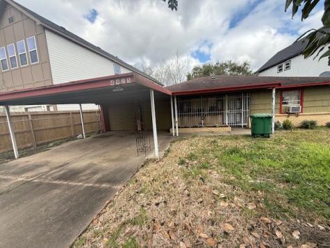 4925 Pederson Street Houston TX 77033