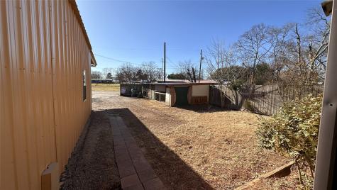 404 N Wilson Street Madisonville TX 77864