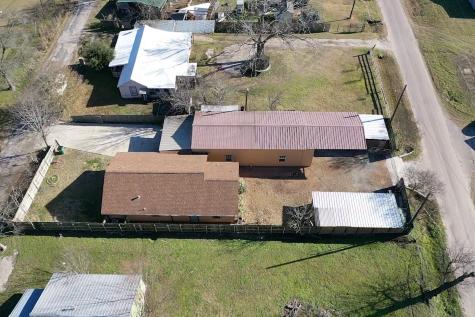 404 N Wilson Street Madisonville TX 77864