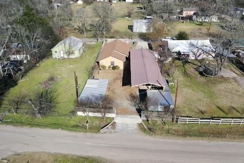 404 N Wilson Street Madisonville TX 77864