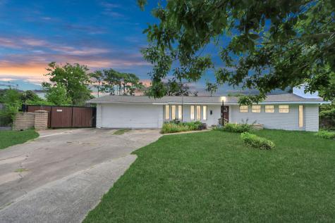 10214 Moorberry Lane Houston TX 77043