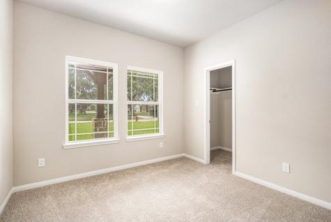 2102 Twin Lakes Boulevard West Columbia TX 77486