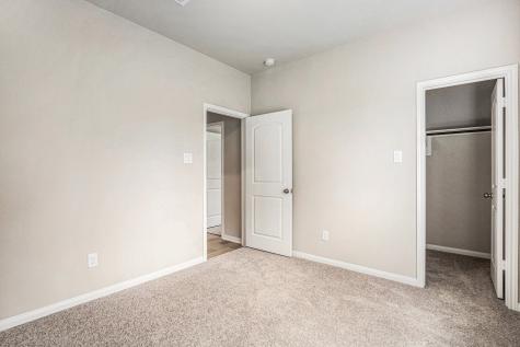 2102 Twin Lakes Boulevard West Columbia TX 77486