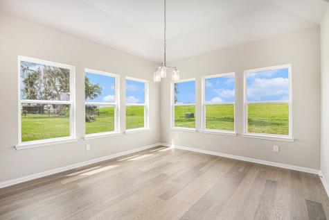 2102 Twin Lakes Boulevard West Columbia TX 77486