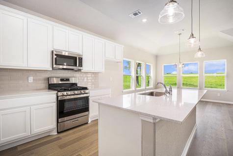 2102 Twin Lakes Boulevard West Columbia TX 77486