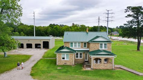 2222 N Main Street Highlands TX 77562