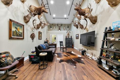2222 N Main Street Highlands TX 77562
