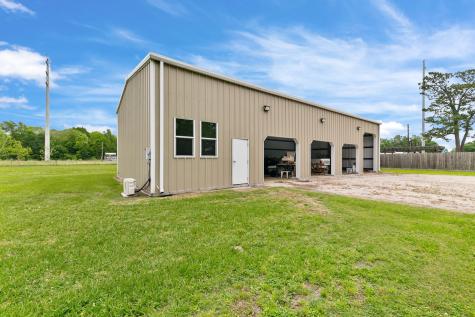 2222 N Main Street Highlands TX 77562