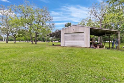 2222 N Main Street Highlands TX 77562