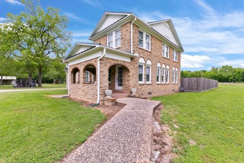 2222 N Main Street Highlands TX 77562