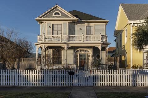 1515 24th Street Galveston TX 77550