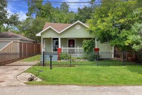 816 Kern Street Houston TX 77009