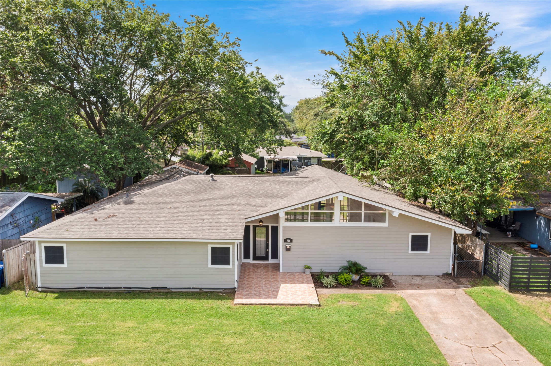 321 21st Avenue N Texas City TX 77590