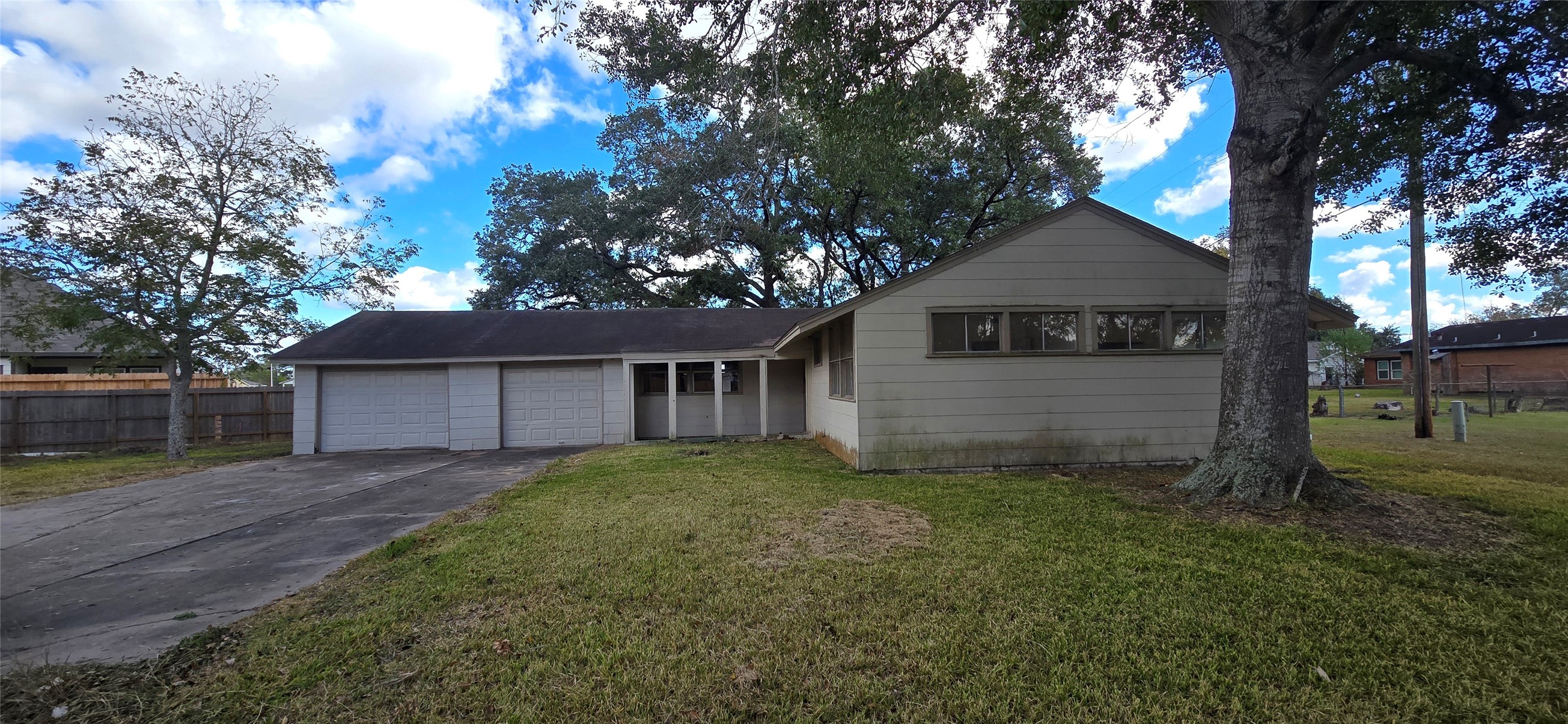 1801 Svetlik Avenue Bay City TX 77414