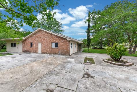 18610 Anne Drive Webster TX 77058