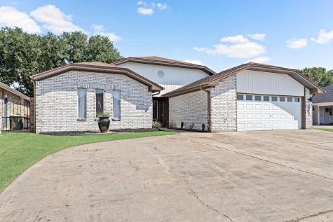 7918 Golfhill Drive Port Arthur TX 77642
