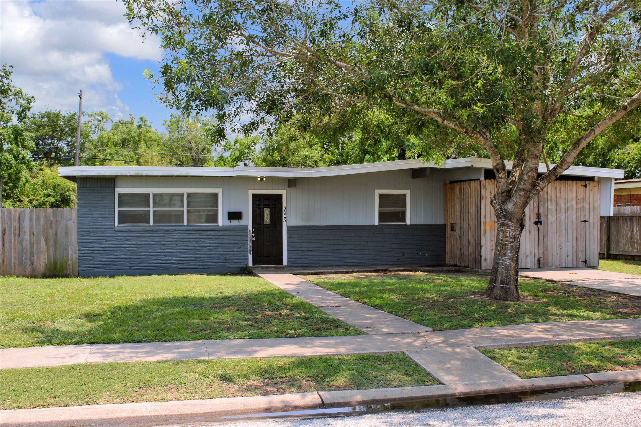 3603 Bobolink Street Victoria TX 77901