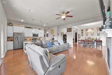 11119 English Holly Court Tomball TX 77375
