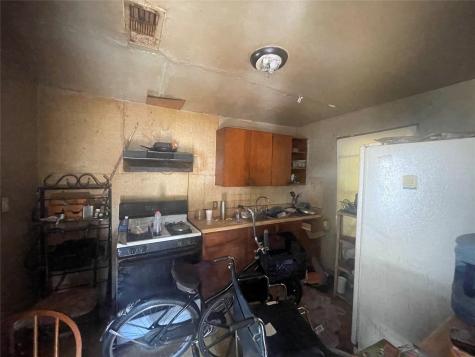 4854 Clover Street Houston TX 77033