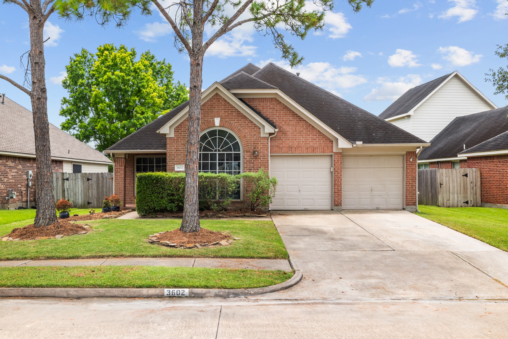 3602 Parkshire Drive Pearland TX 77584