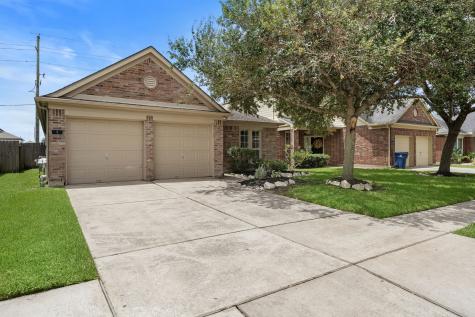 9 Garden Grove Drive Manvel TX 77578