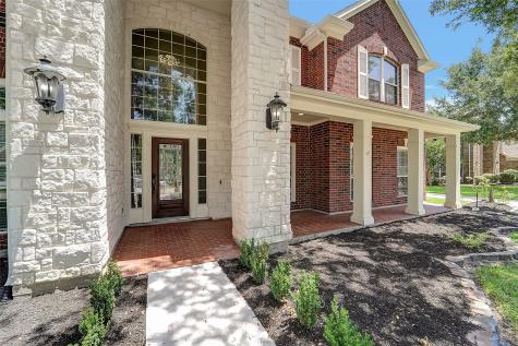 1918 Pampas Trail Drive Friendswood TX 77546