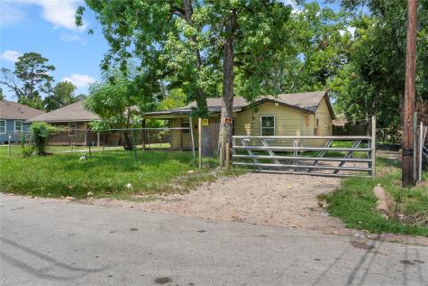 9313 Sherbourne Street Houston TX 77016