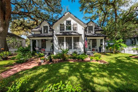 412 W Sidnor Street Alvin TX 77511