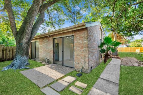 905 Bayou River Drive Houston TX 77079