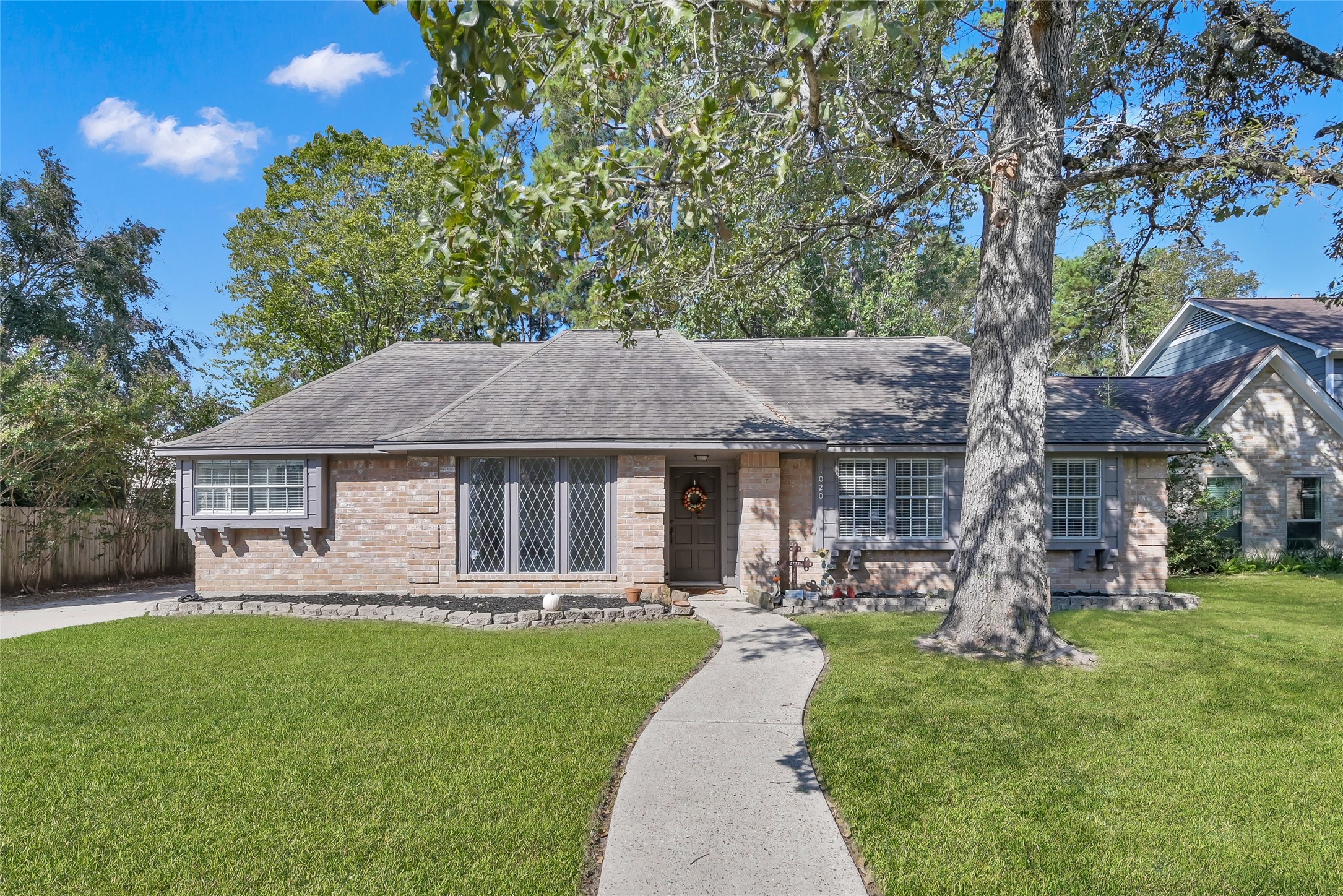 1020 N Rivershire Drive Conroe TX 77304