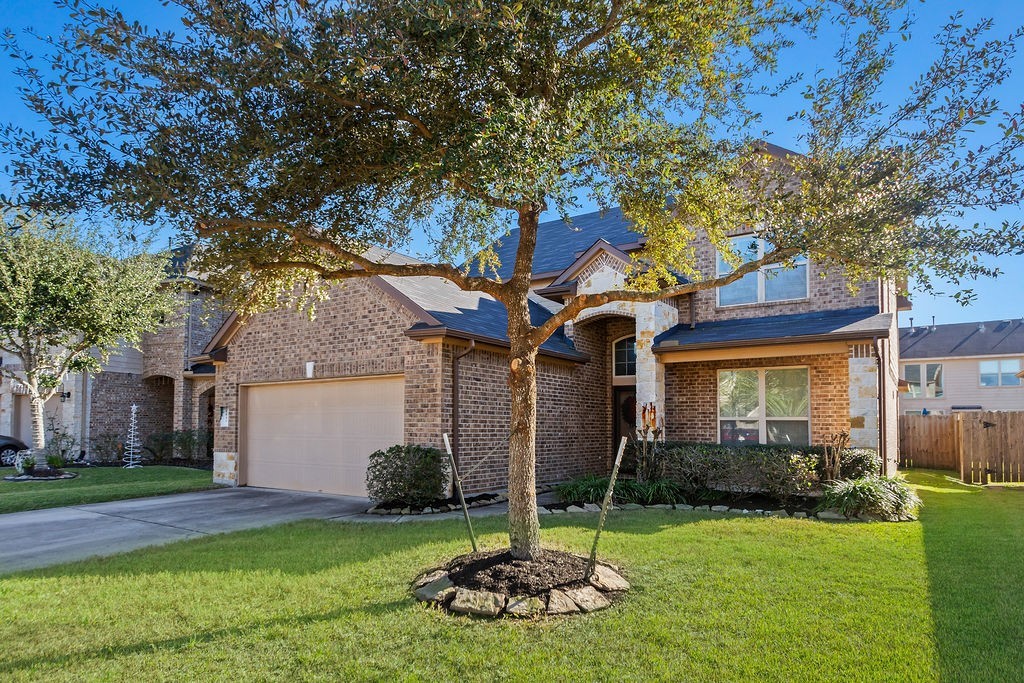 1815 Seville Manor Fresno TX 77545