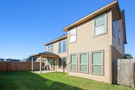 1815 Seville Manor Fresno TX 77545