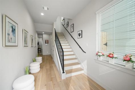 5237 Hillman Street D Houston TX 77023