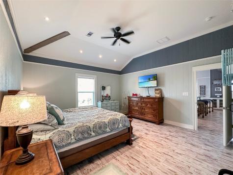 2025 Vista Drive Crystal Beach TX 77650