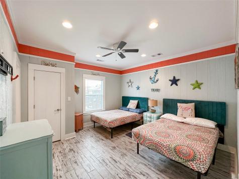 2025 Vista Drive Crystal Beach TX 77650