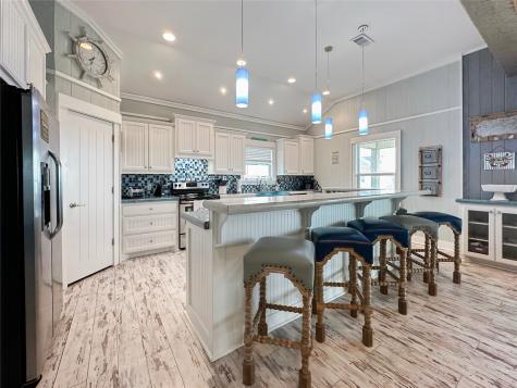 2025 Vista Drive Crystal Beach TX 77650