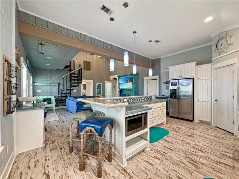 2025 Vista Drive Crystal Beach TX 77650