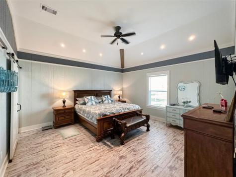 2025 Vista Drive Crystal Beach TX 77650