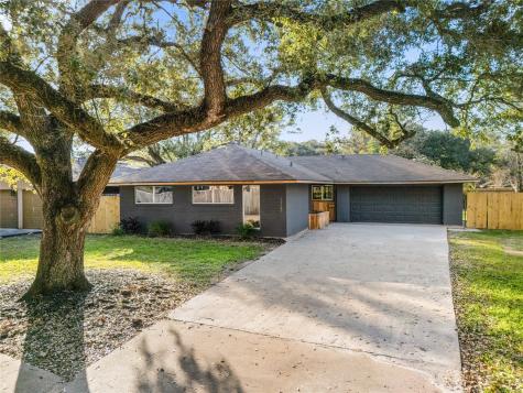 11106 Huggins Drive Houston TX 77035