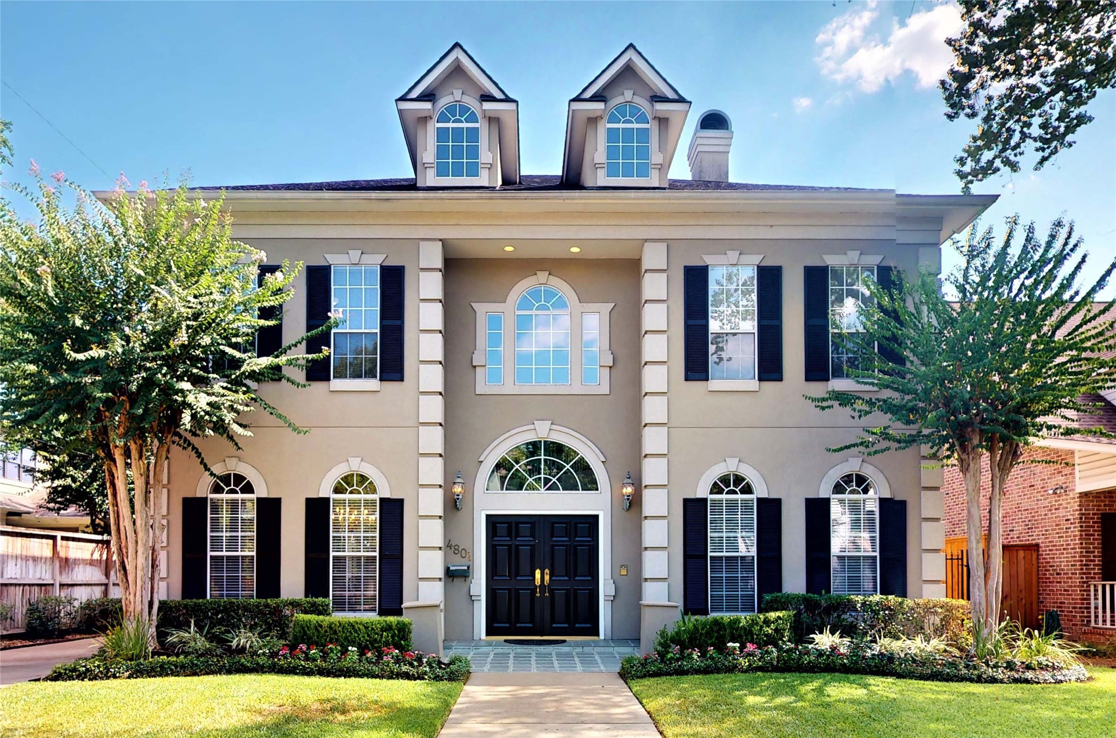 4801 Palm Street Bellaire TX 77401