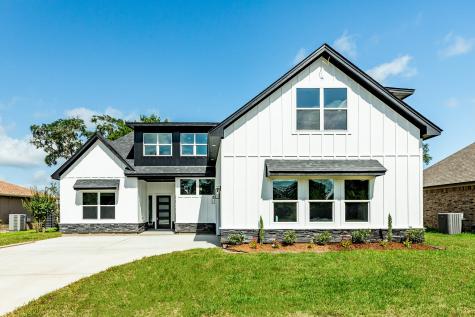 205 Dahlia Street Lake Jackson TX 77566