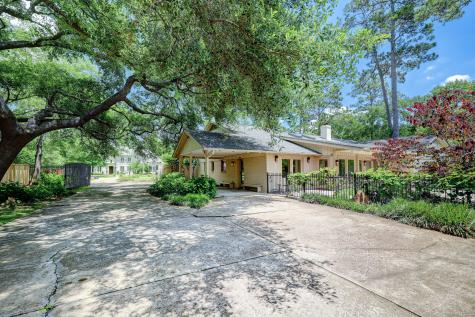 11709 Forest Glen Street Houston TX 77024