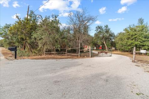 185 Trails End Driftwood TX 78620