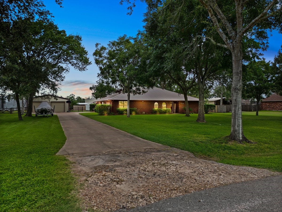 1814 Westview Drive Alvin TX 77511