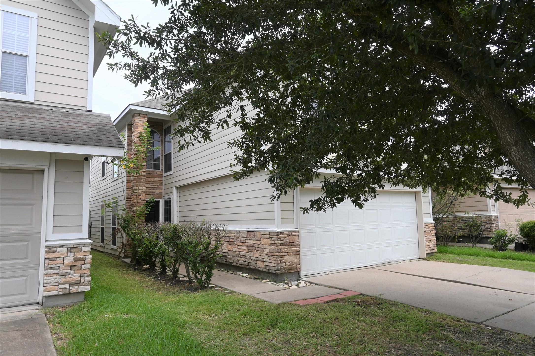 7827 Dairy View Lane Houston TX 77072