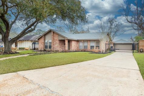 8515 Mullins Drive Houston TX 77096