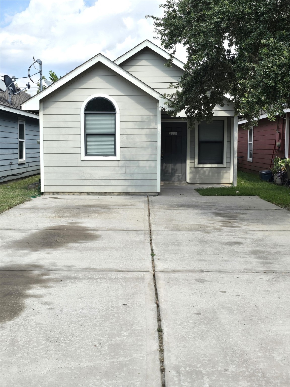 2112 Davis Street Houston TX 77026