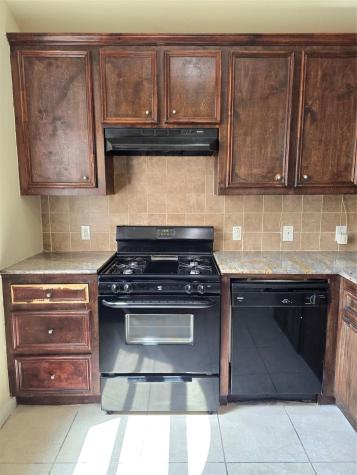 2112 Davis Street Houston TX 77026