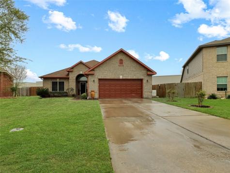 33 Prairie Oaks Drive Santa Fe TX 77510